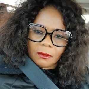 Meet your Posher, Aletha